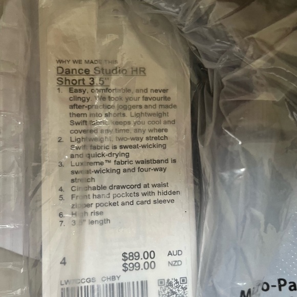 Lululemon Dance Studio High-Rise Short 3.5" - Picture 3 of 3